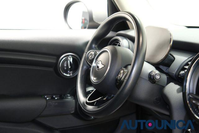MINI Cooper 1.5 HYPE 5 PORTE AUTOMATICA UNION JACK FULL LED