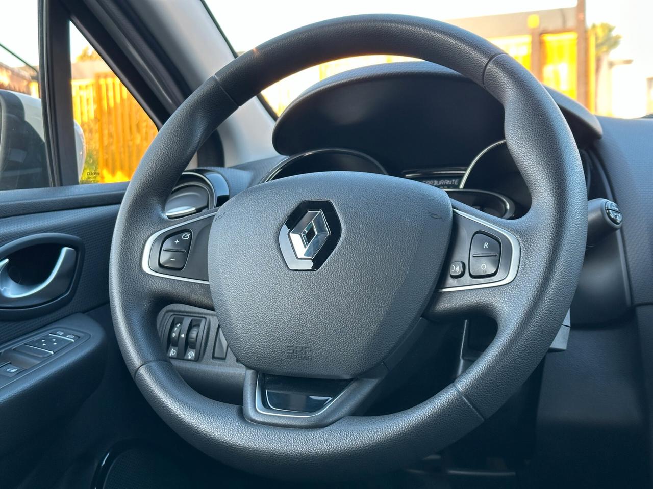 RENAULT Clio 1.5 dCi 8V 90CV Start&Stop Energy Intens