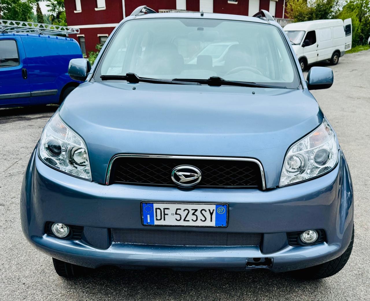 Daihatsu Terios 1.5 4X4 Ok Neopatentati