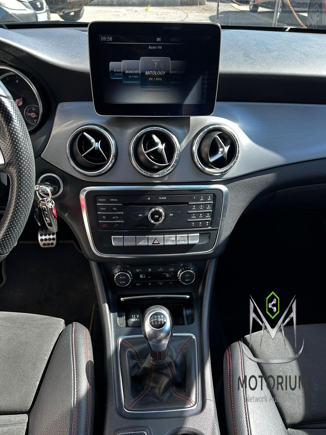 Mercedes-Benz CLA 180D