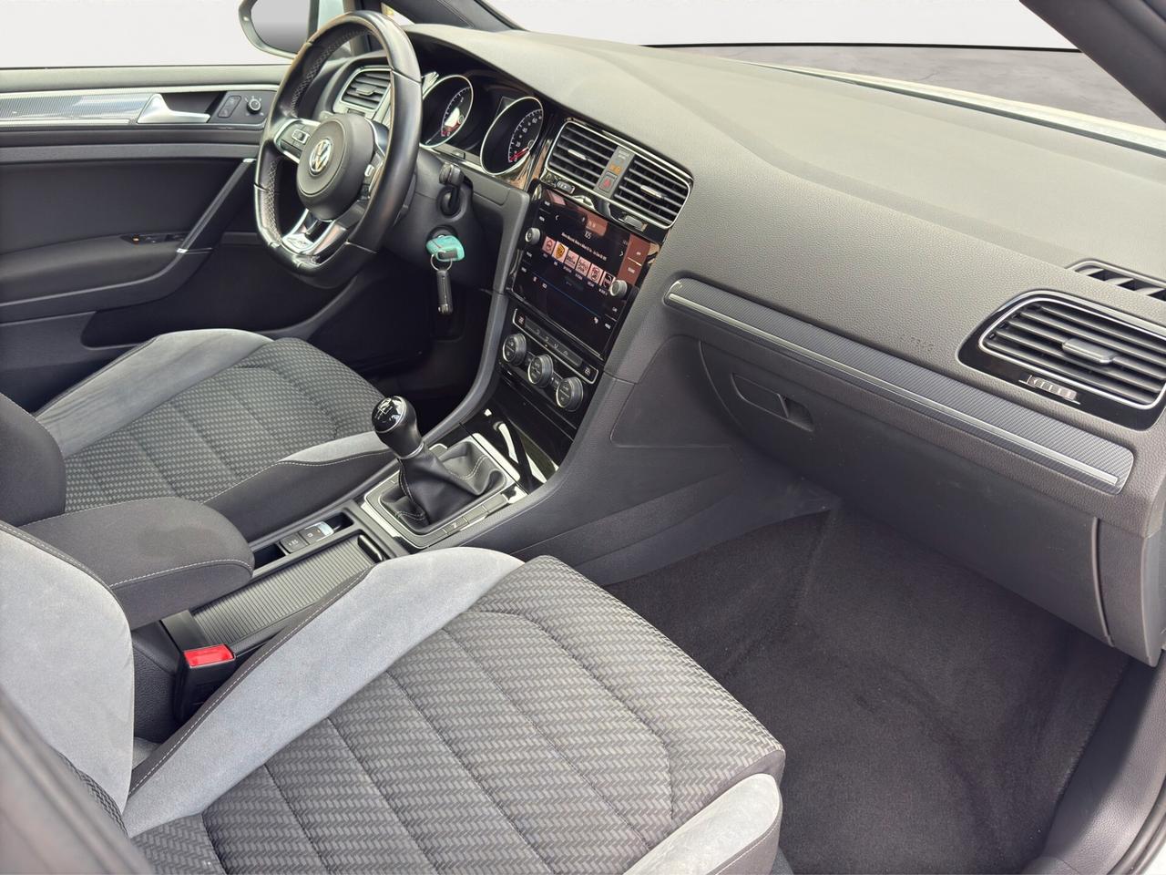 Volkswagen Golf 7.5 1.6 TDI 116 CV R-Line - 2018