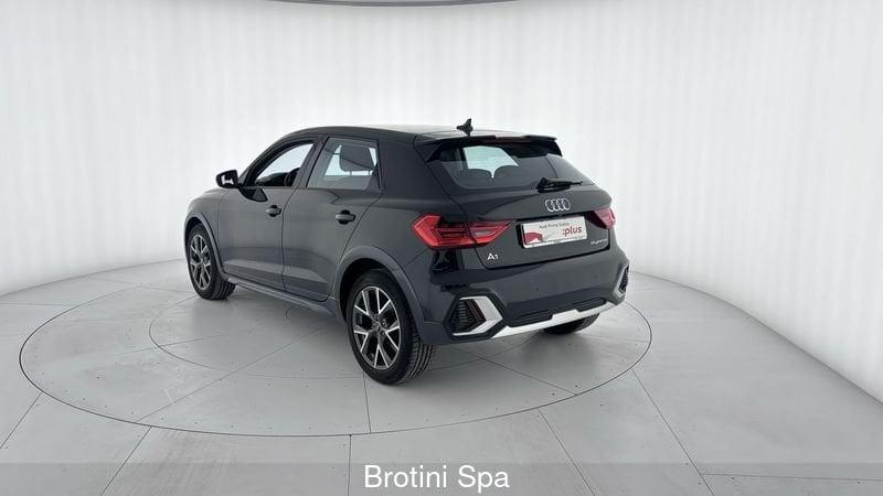 Audi A1 citycarver 30 TFSI S tronic Admired