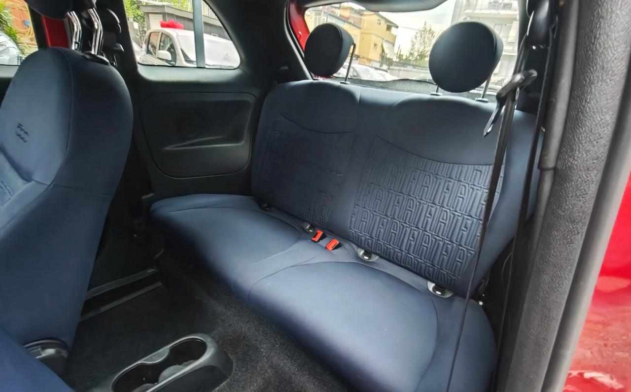 Fiat 500 1.0 Hybrid Star perfetta pari a nuova bi colore
