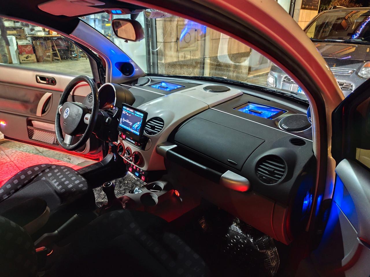 Volkswagen New Beetle AUTO Demo ALPINE, SOUND QUALITY, WRAPPATA, PARI AL NUOVO