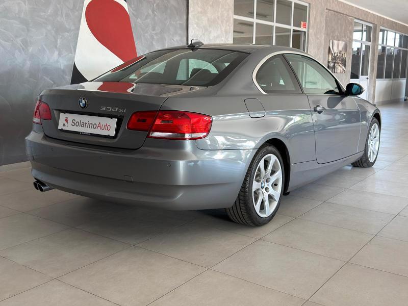 BMW 330 xi Coupe Attiva