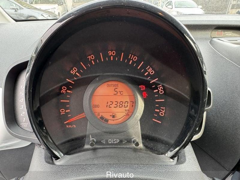 Toyota Aygo 1.0 VVT-i MMT x-play