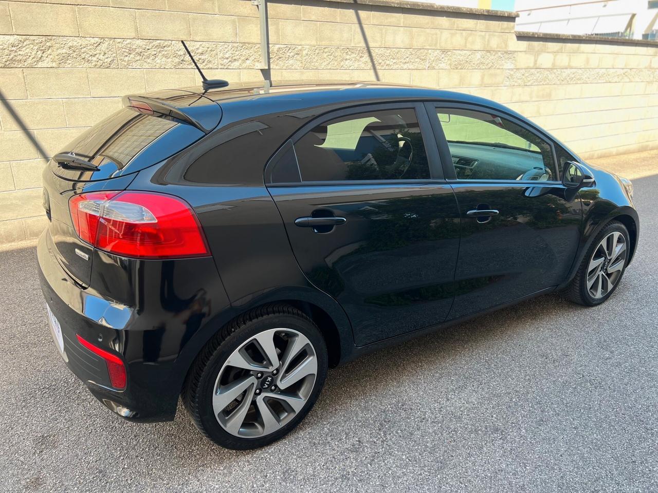 Kia Rio 1.1 crdi 75CV high tech S&S NAVI/CAMERA/TEL. PERF.