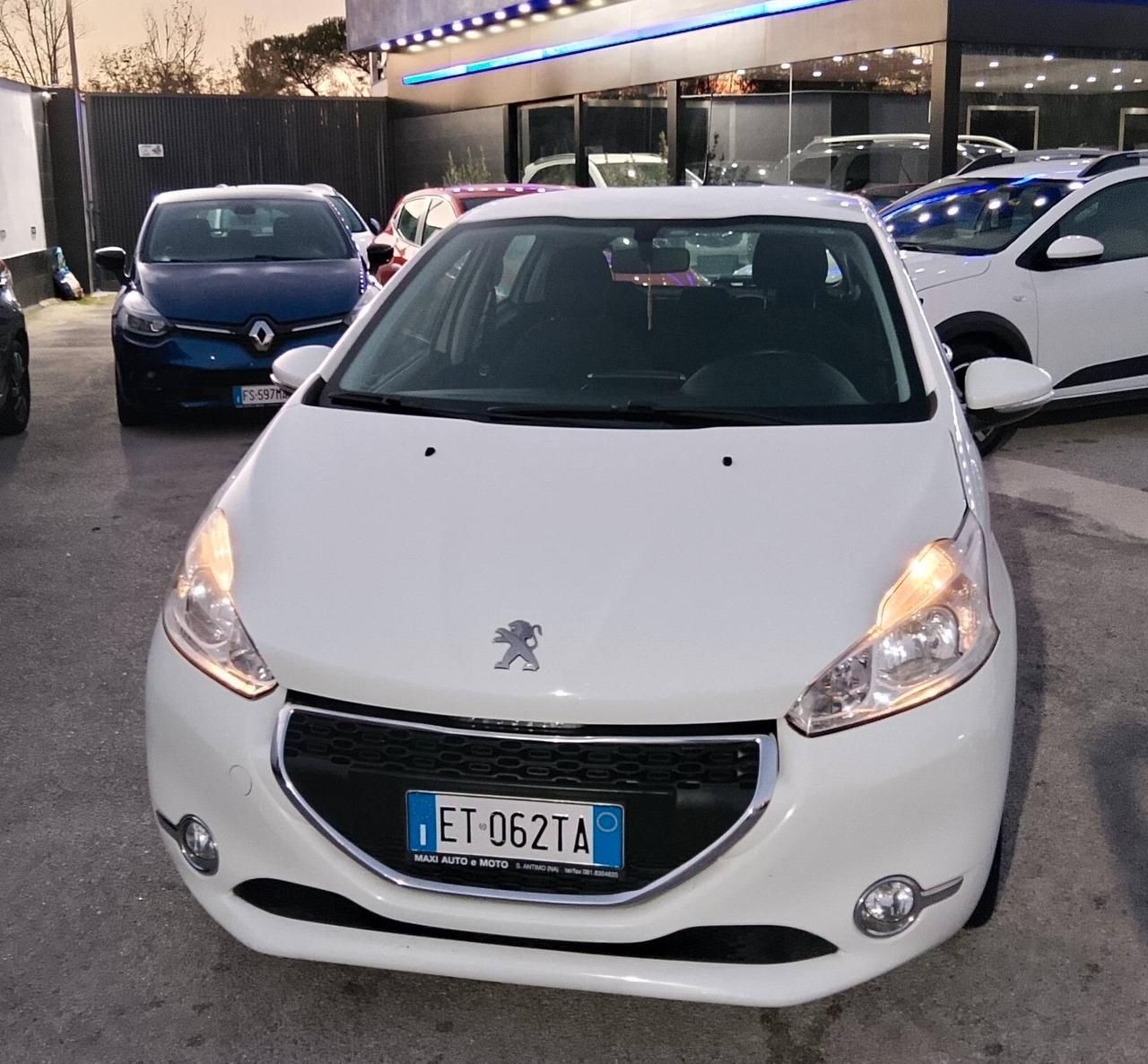 Peugeot 208 anche SENZA BUSTA PAGA