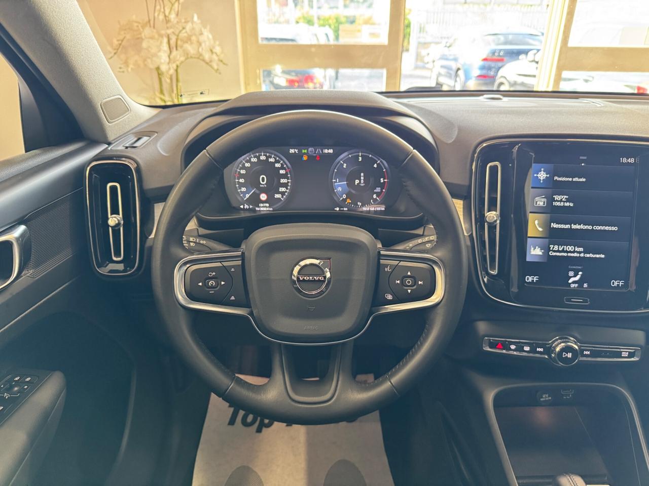 VOLVO XC 40 D3 GEARTRONIC MOMENTUM PRO - MY21