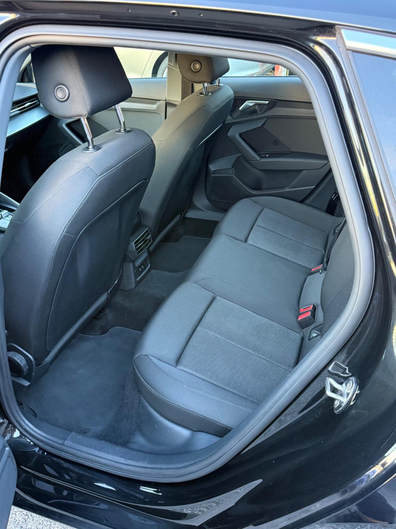 A3 SPB 30 TDI S tronic line edition-unipro-rate-no vincoli