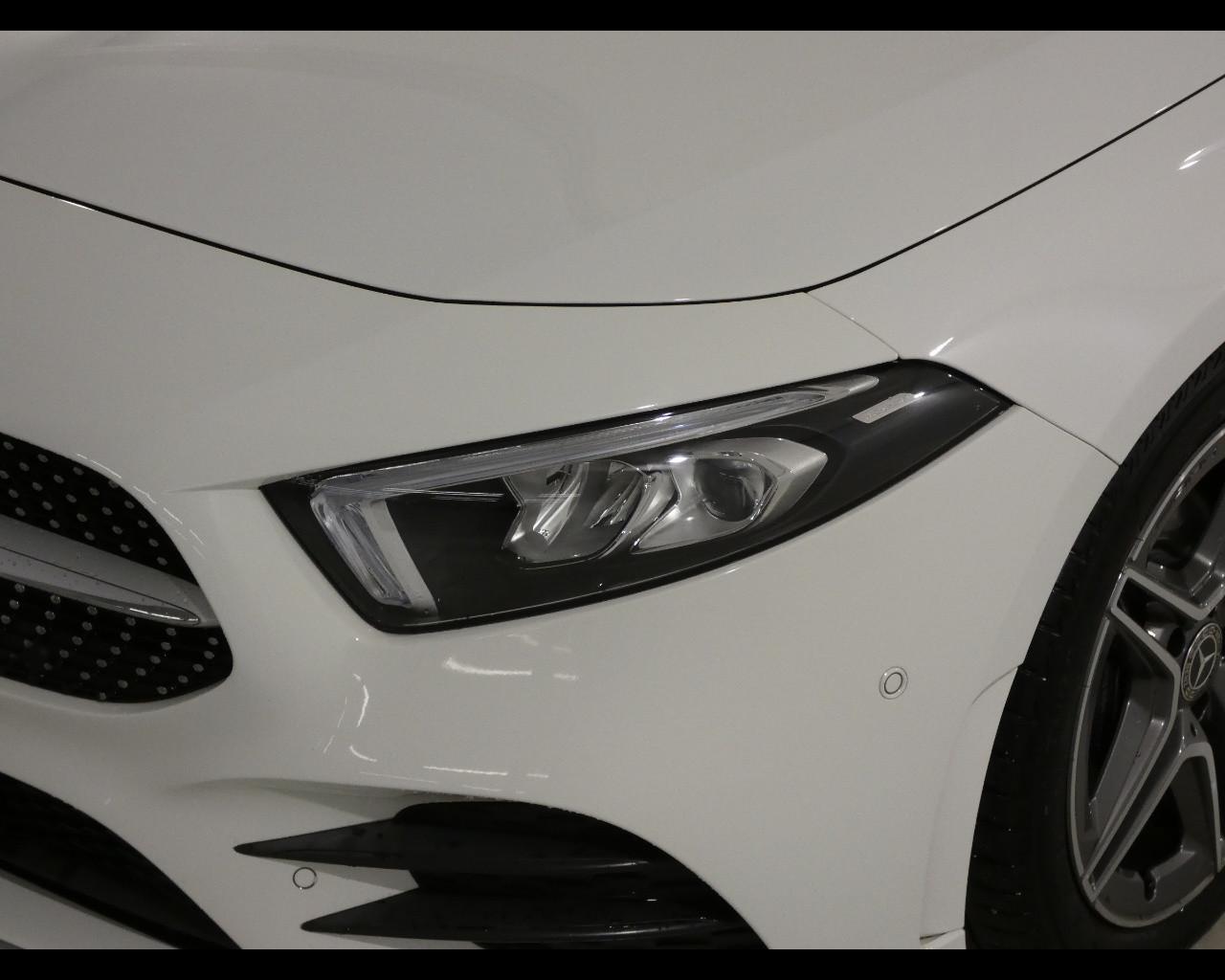 Mercedes-Benz Classe A (W177) - A 180 d Automatic Premium