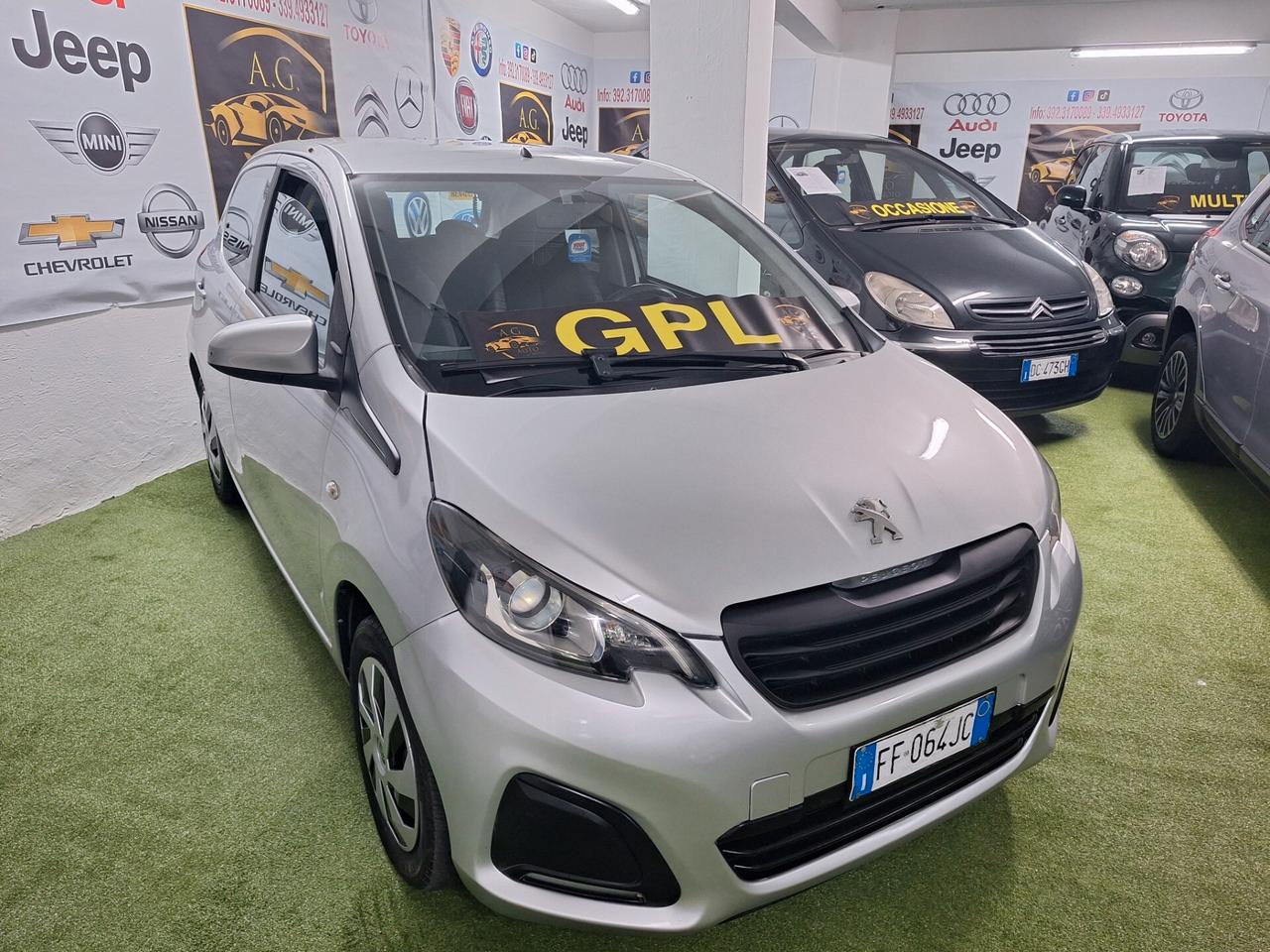 Peugeot 108 PureTech 82 5 porte Roland Garros TOP!