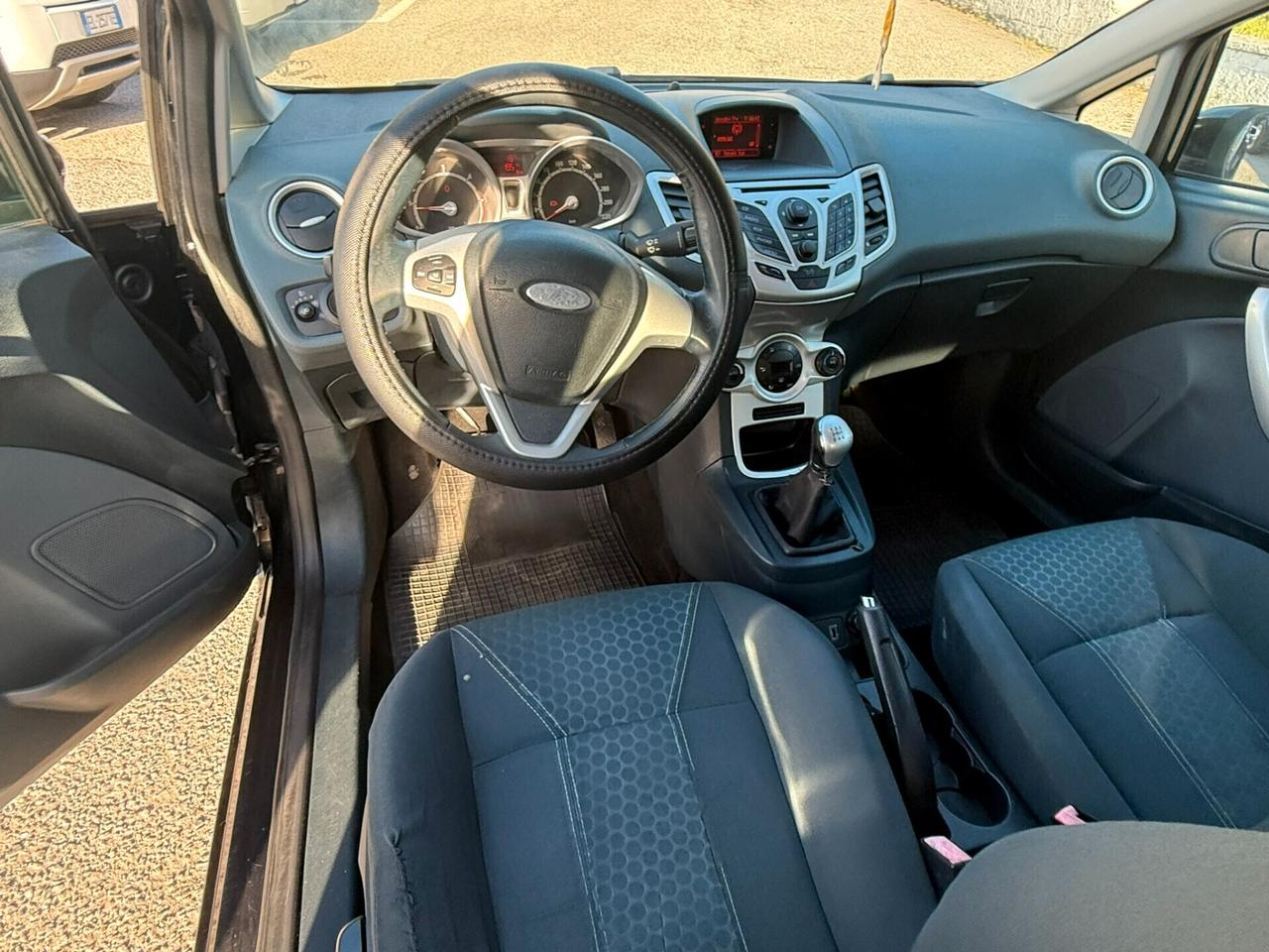 Ford Fiesta 1.4 TDCi 68CV 3 porte Titanium