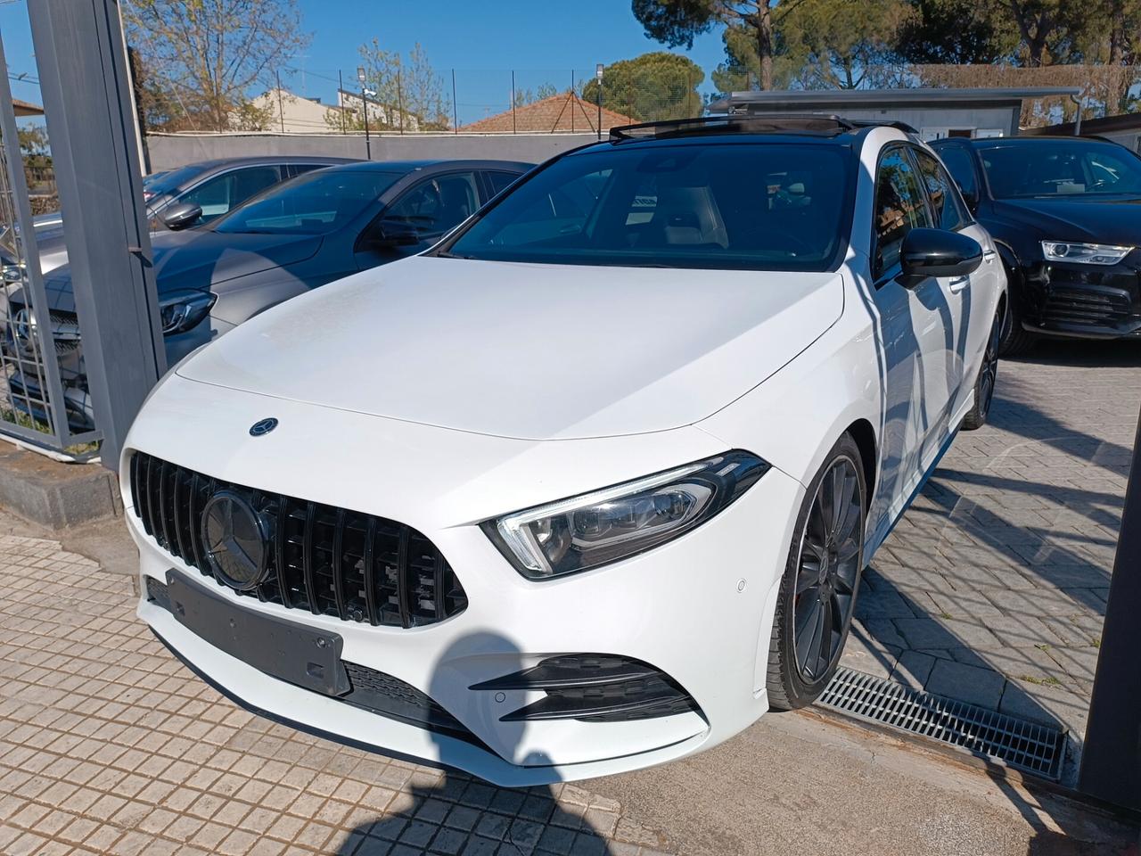 Mercedes-benz A 200d PREMIUM AMG