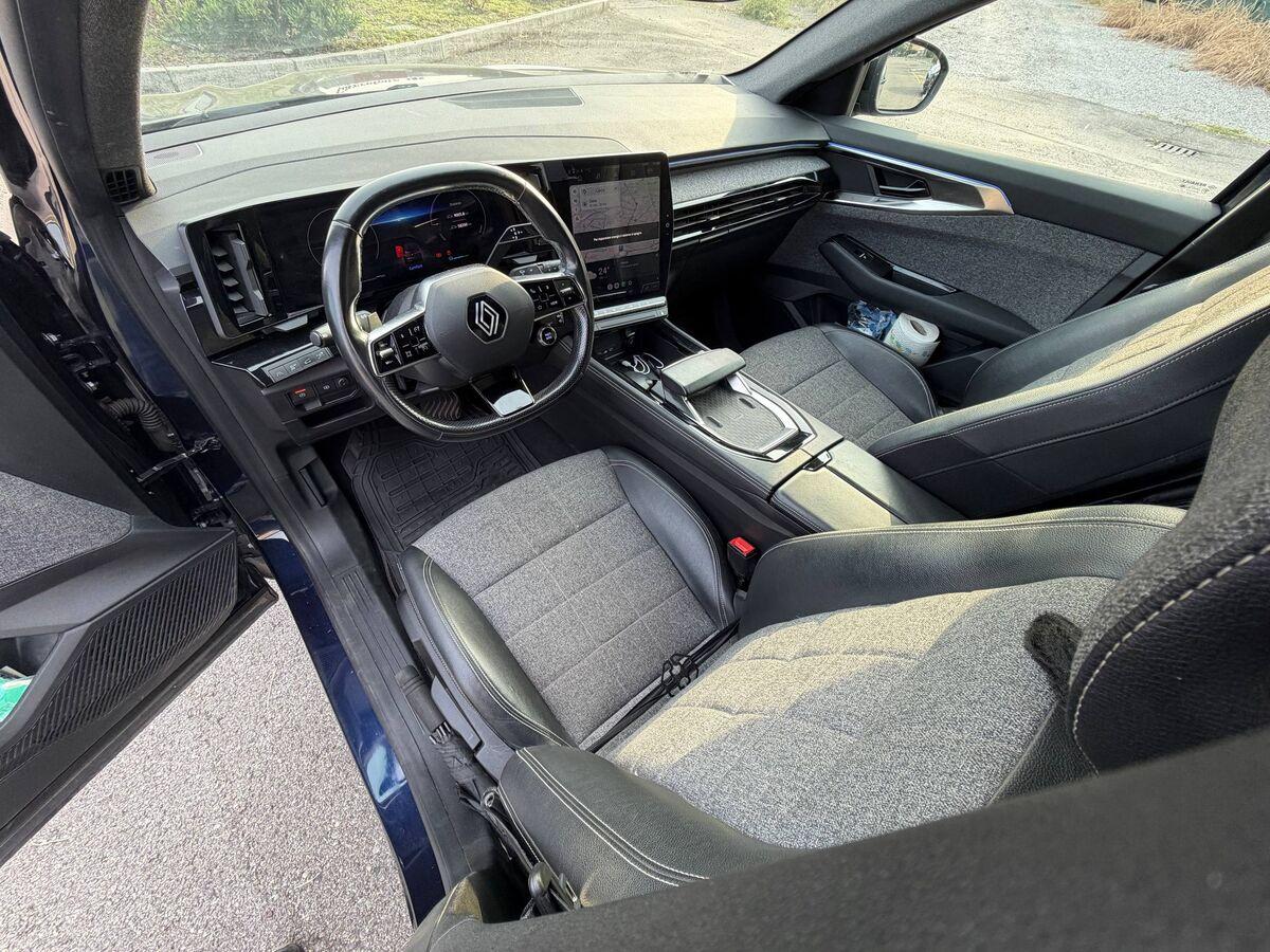 Renault Espace 1.2 e-Tech full hybrid Iconic 200cv auto