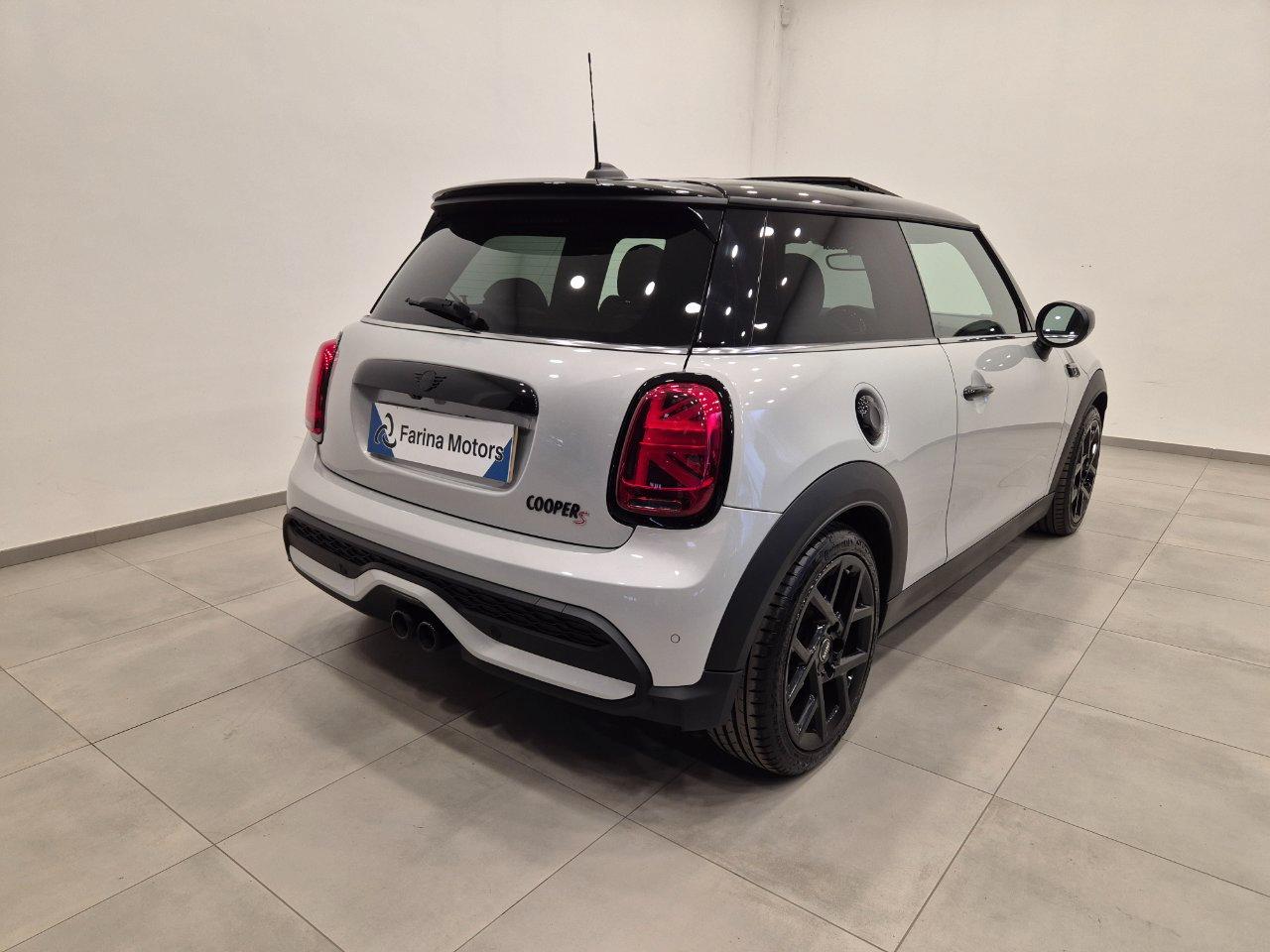 Mini Cooper S 2.0 Twin Power Turbo Resolute - Cam - Carplay - Tetto