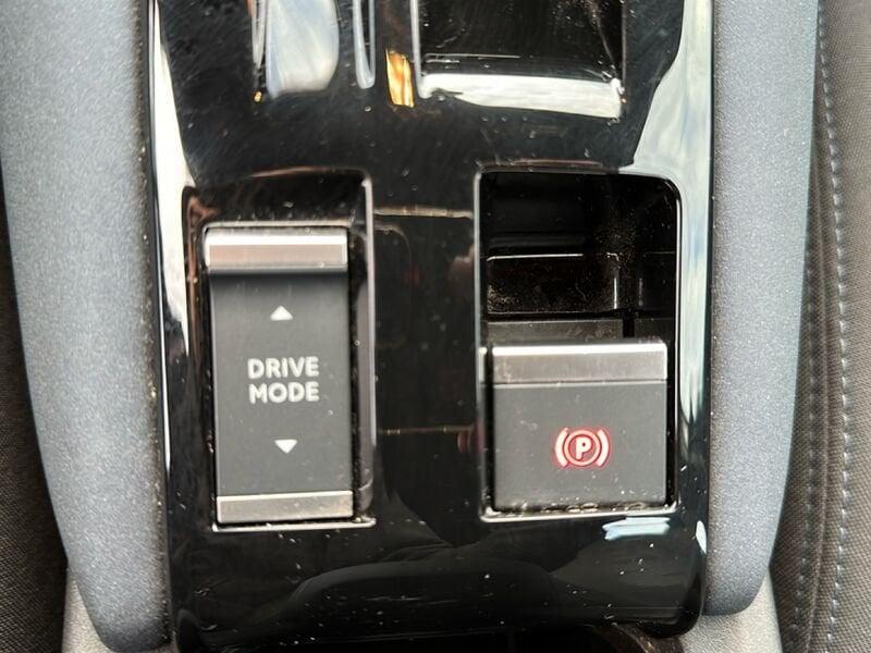 Alfa Romeo Junior 1.2 ibrida 145cv edct6