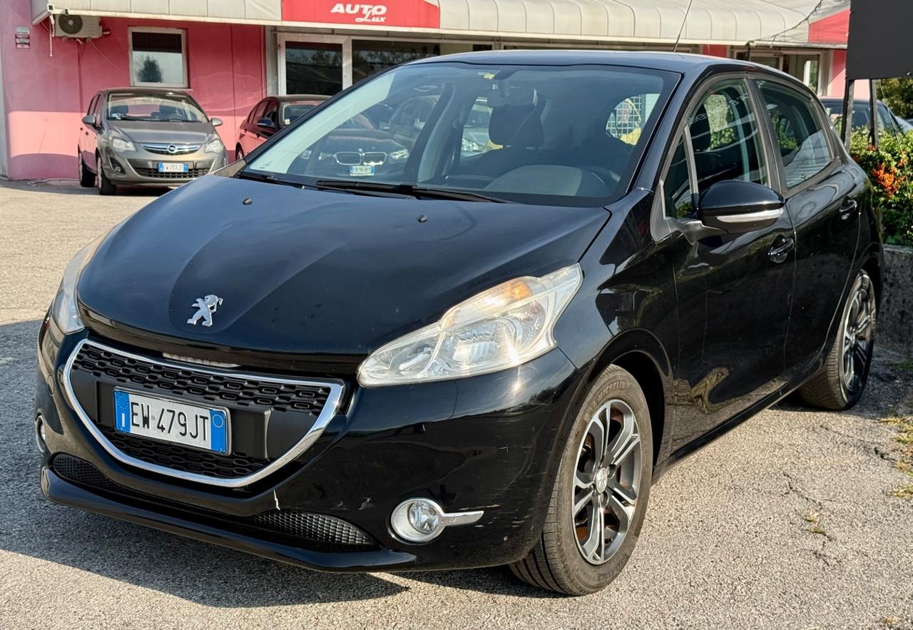 Peugeot 208 1.4 HDi 68 CV 5 porte Allure 2014