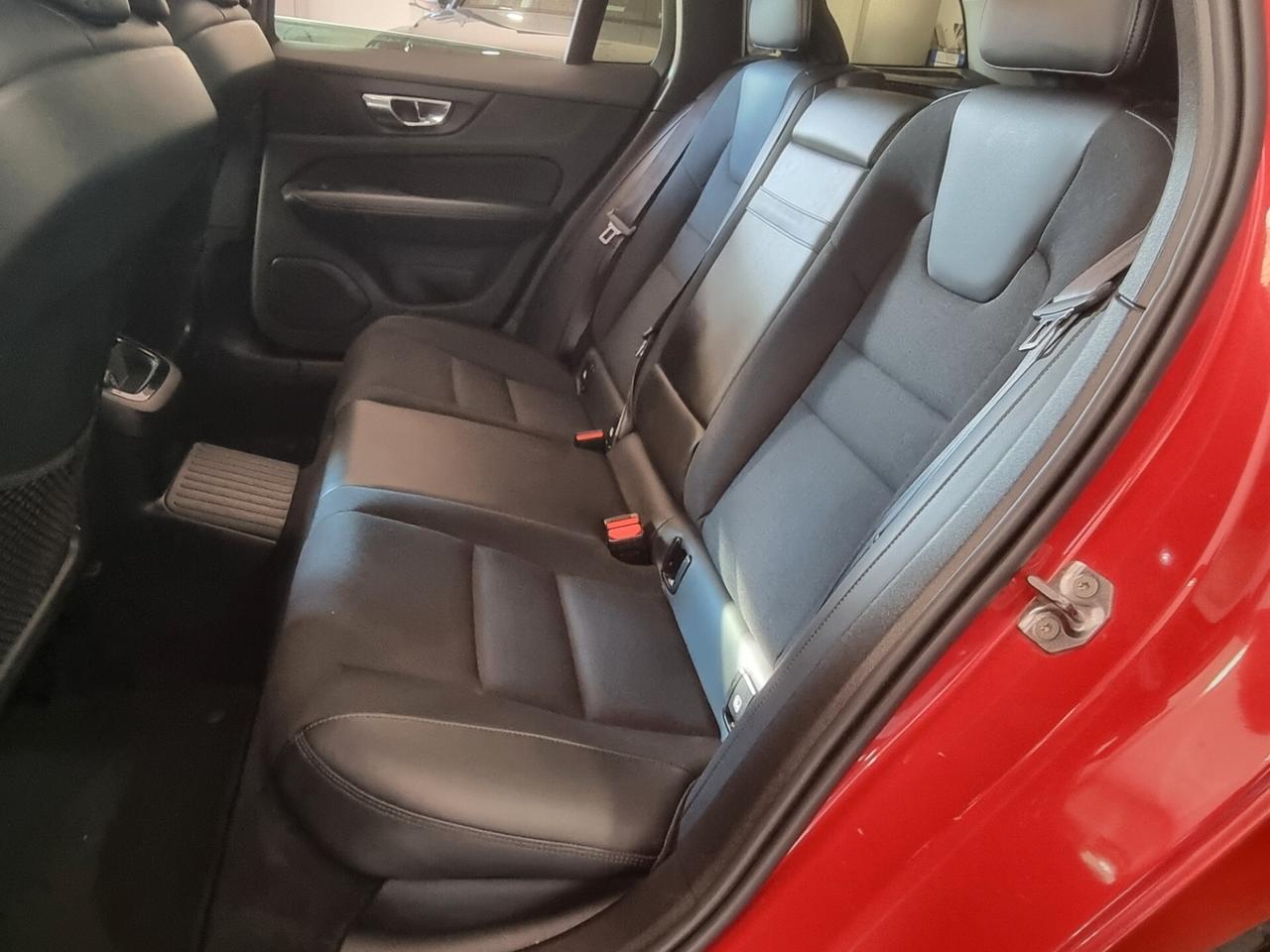 Volvo V60 T6 Twin Engine AWD Geartronic Business Plus