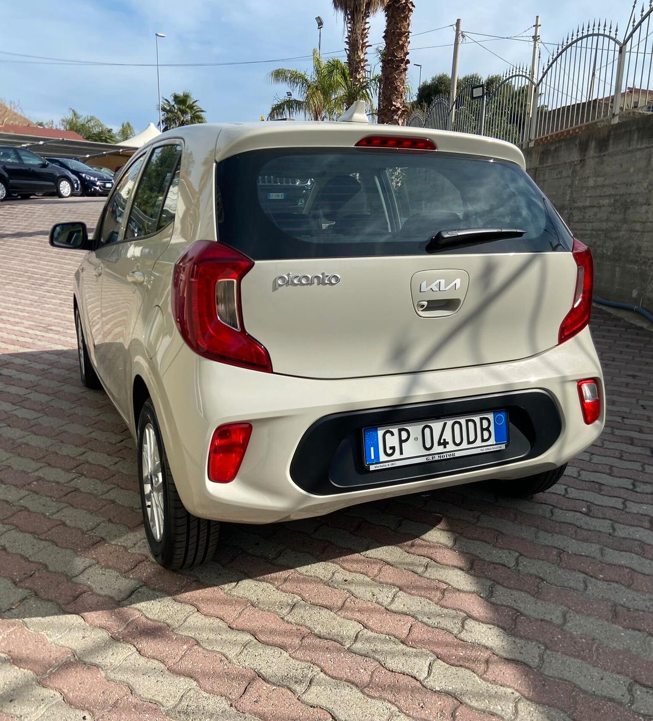 Kia Picanto 1.0 67cv 5p. Urban Special Edition