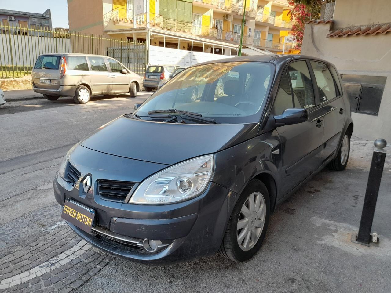 Renault Scenic Scénic 1.5 dCi/105CV Dynamique