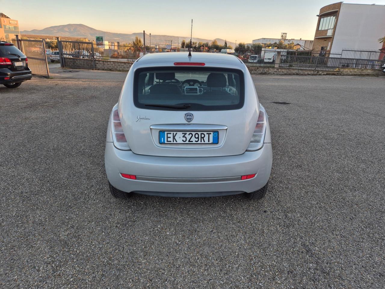 Lancia Ypsilon 1.2 69 CV Unyca