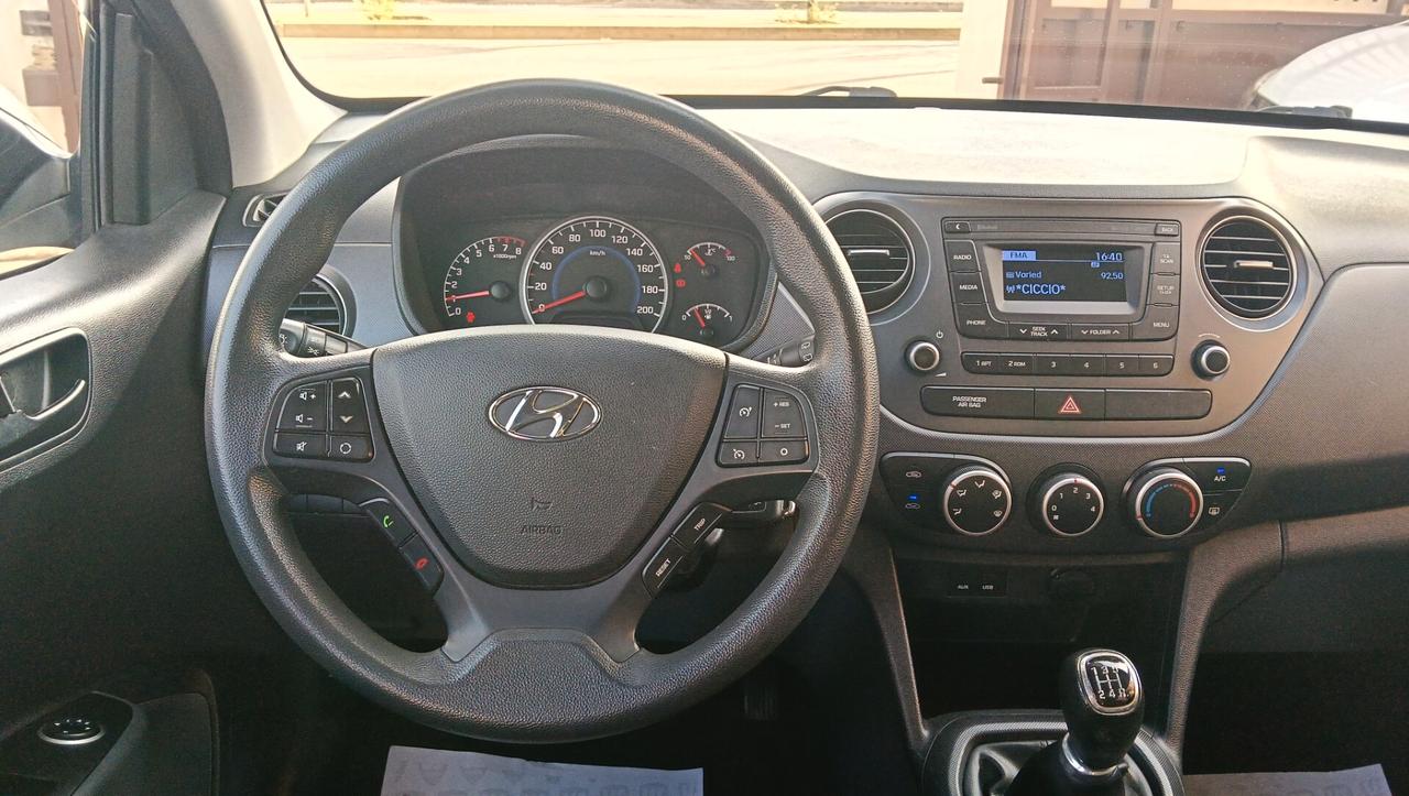 HYUNDAI I10 1.0 BENZINA -PREZZO PROMO!
