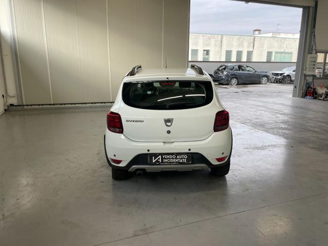 DACIA Sandero STEPWAY 1.0 TCE 100CV ECO-G 15TH ANNIVERSARY