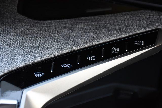 PEUGEOT 3008 Hybrid 145 e-DCS6 Allure *360 VISION*PANORAM PACK*