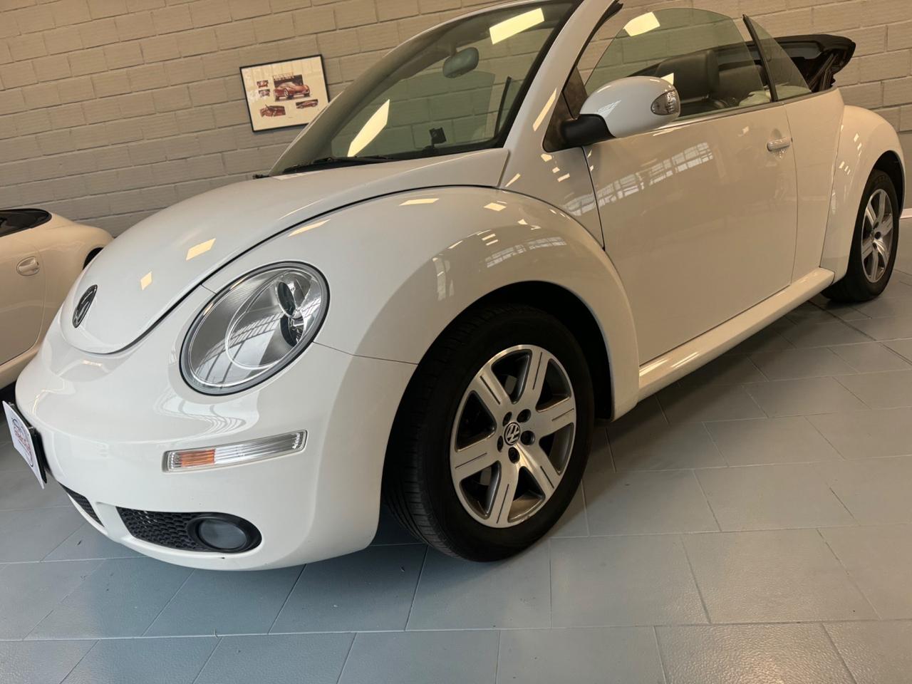 Volkswagen New Beetle 1.9 TDI 105CV Cabrio Lim. Red Edt.