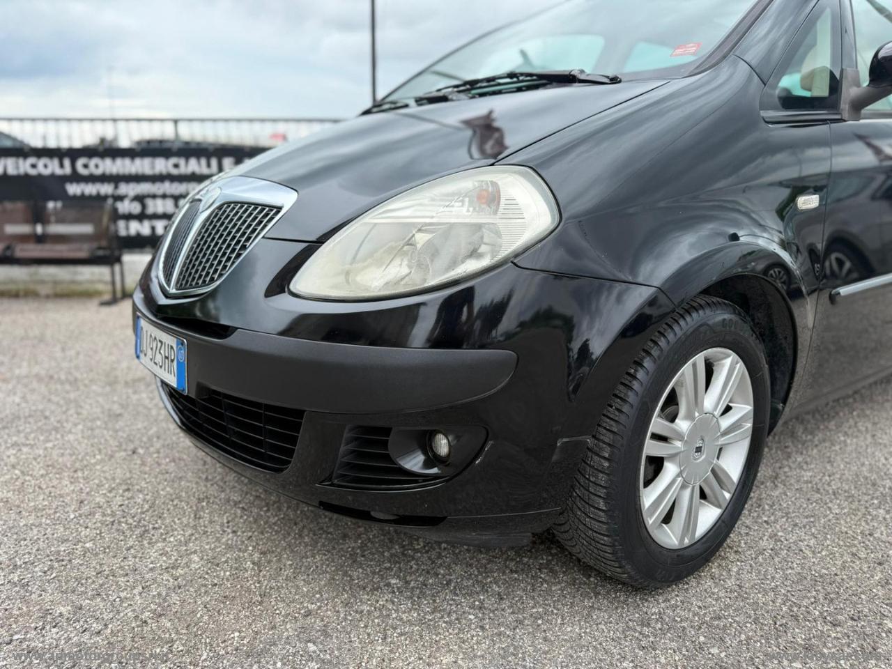 LANCIA Musa 1.4 16V Platino Plus