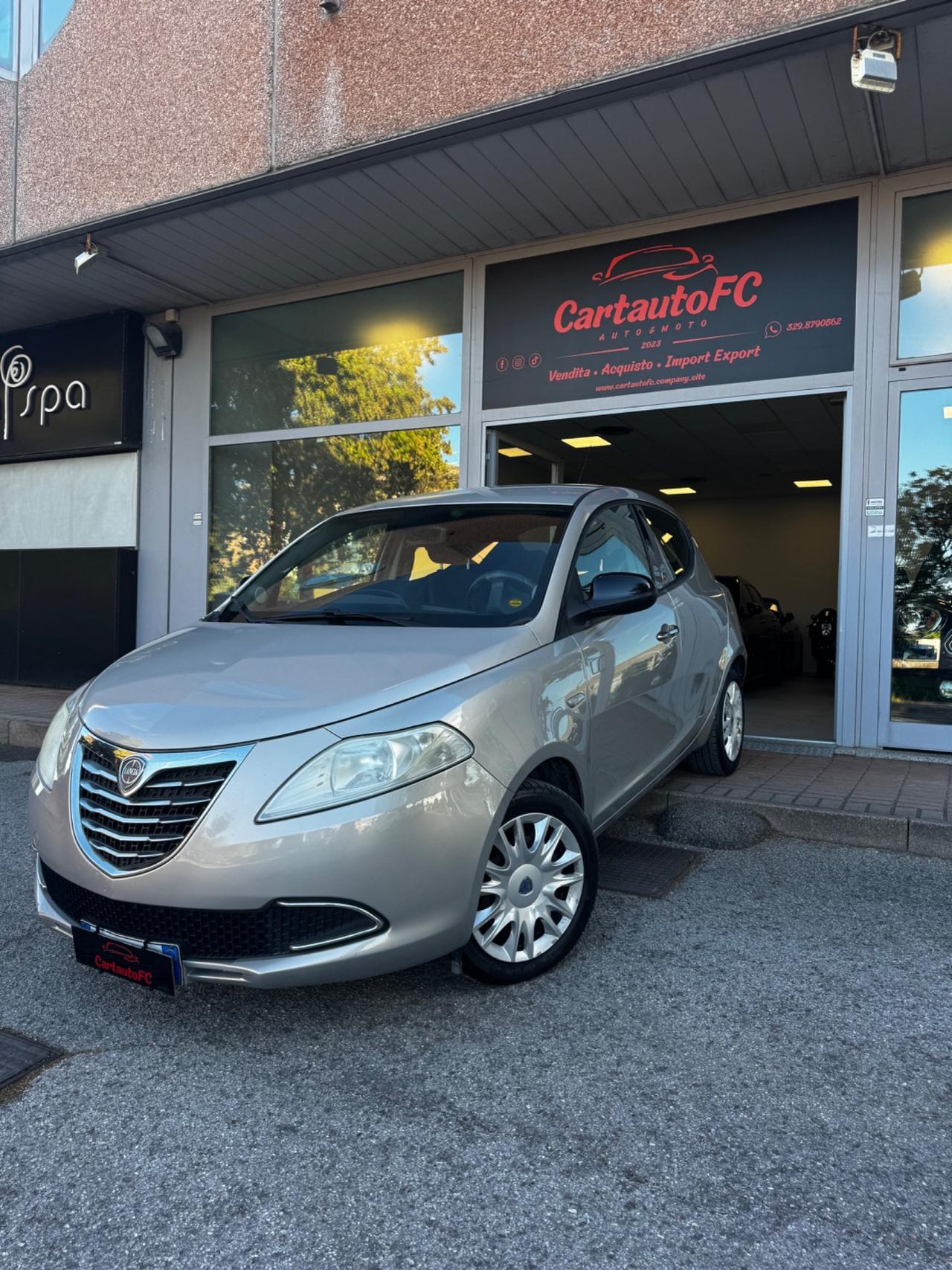 Lancia Ypsilon 1.4 Unyca Ecochic GPL