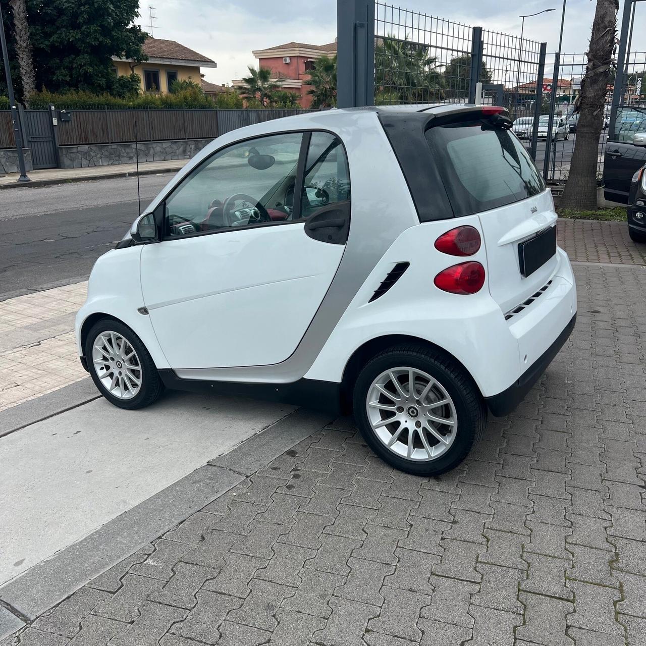 Smart ForTwo 800 33 kW coupé passion cdi