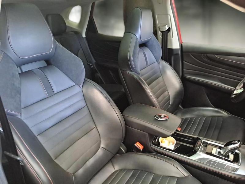 MG EHS 1.5 T PLUG-IN HYBRID EXCLUSIVE AUTO SUV