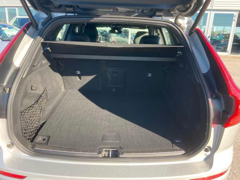 VOLVO XC60 2.0 b4 R-design awd auto