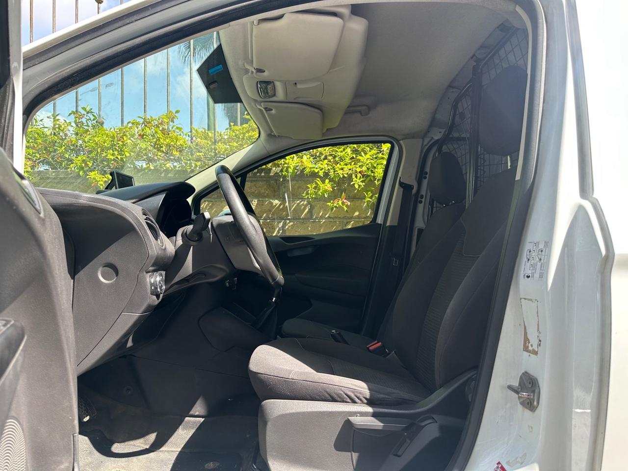 Ford Transit Courier 1.5 Diesel Euro 5b Full Opt 2015