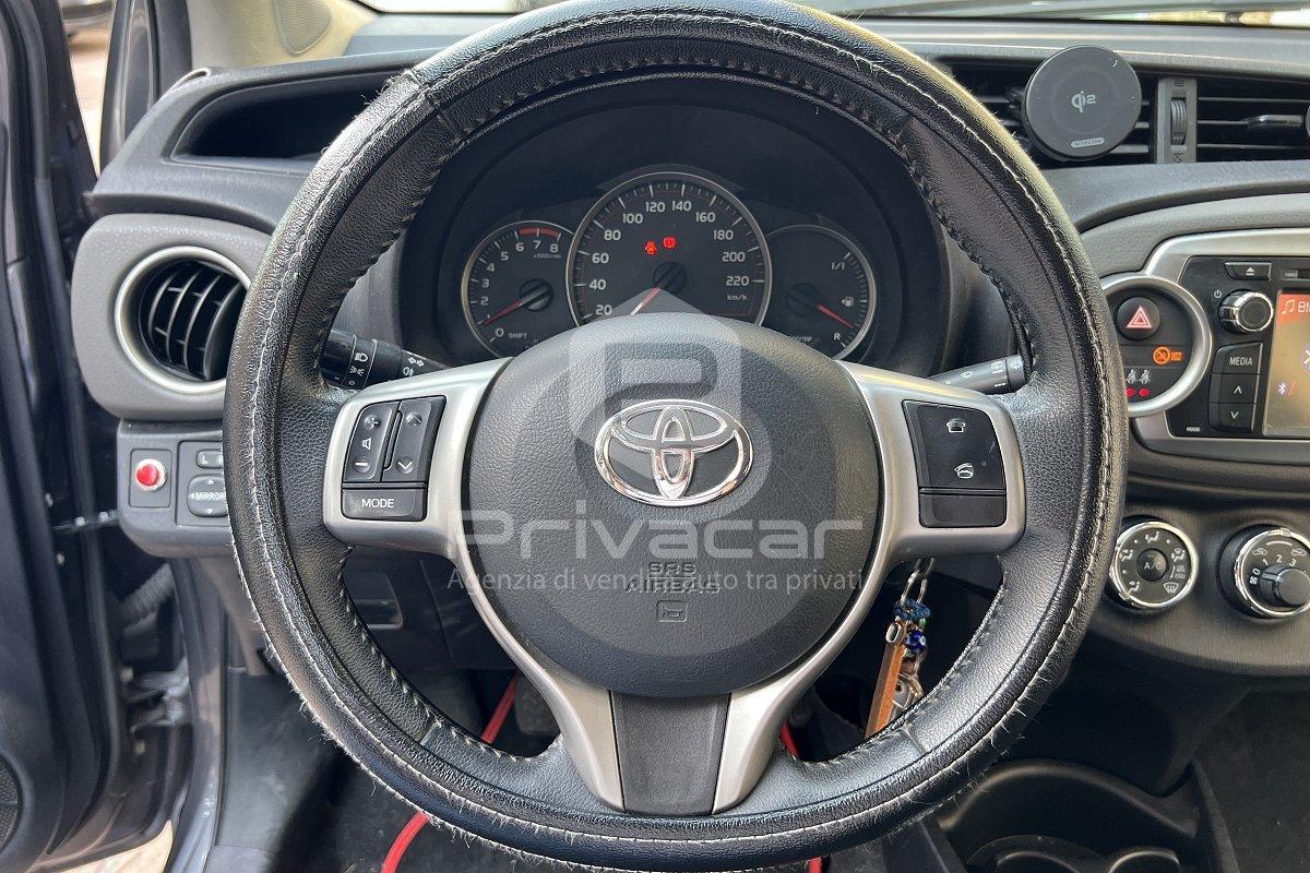 TOYOTA Yaris 1.0 5 porte