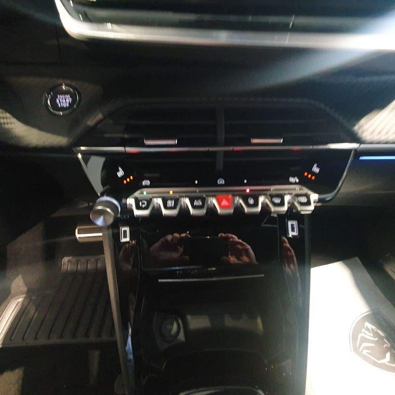 Peugeot 208 GT Hybrid 145 e-DCS6 auto