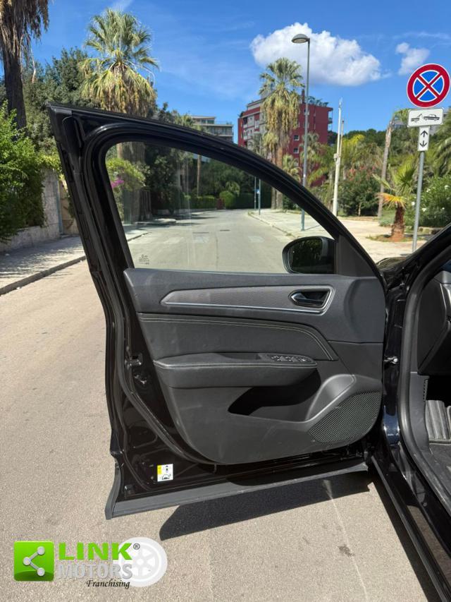 RENAULT Arkana Full Hybrid E-Tech 145 CV