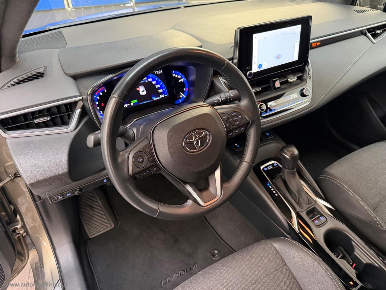TOYOTA Corolla 1.8 Hybrid Style