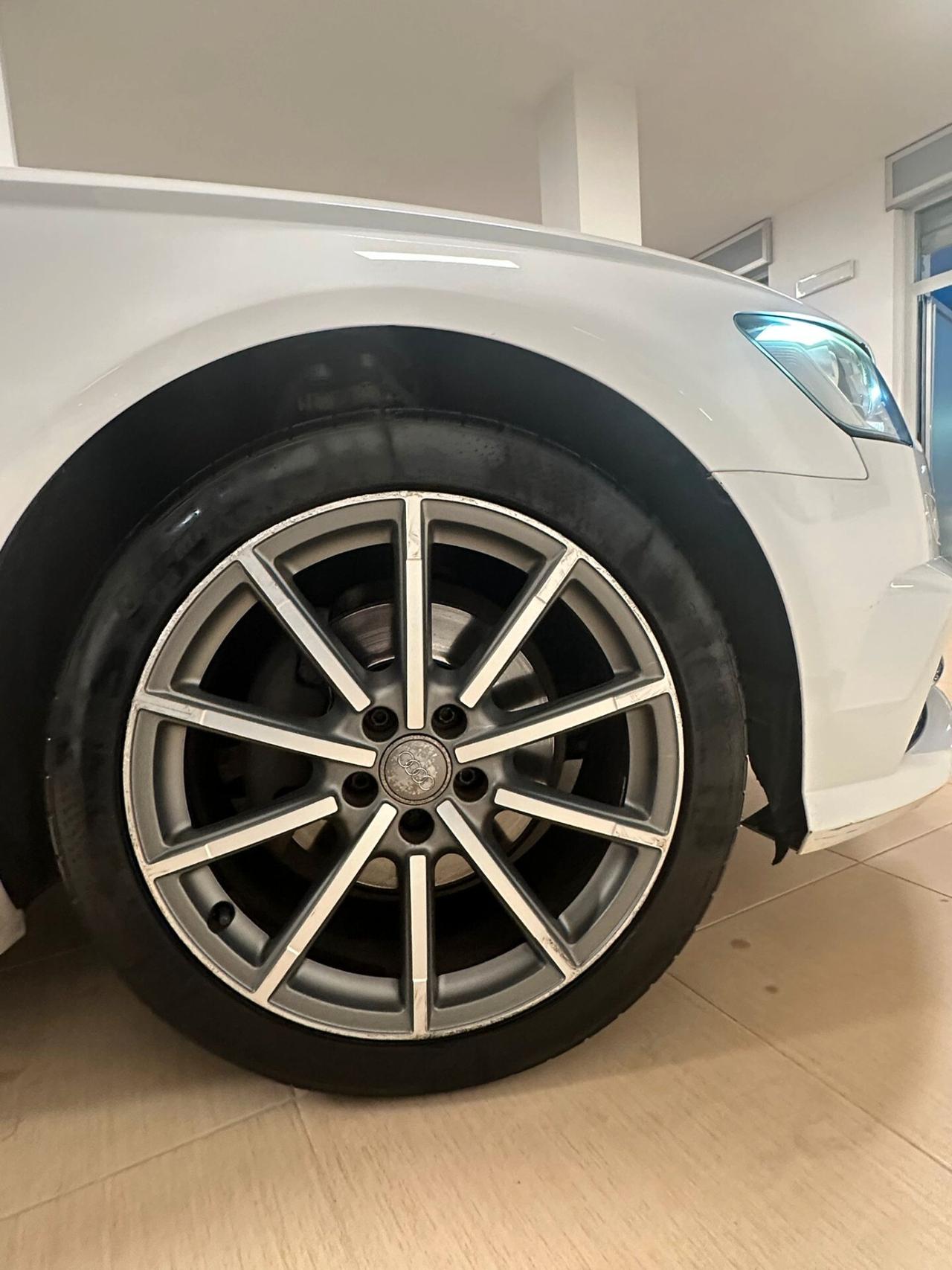 Audi A6 Avant 2.0 TDI 190 CV ultra S tronic S.LINE