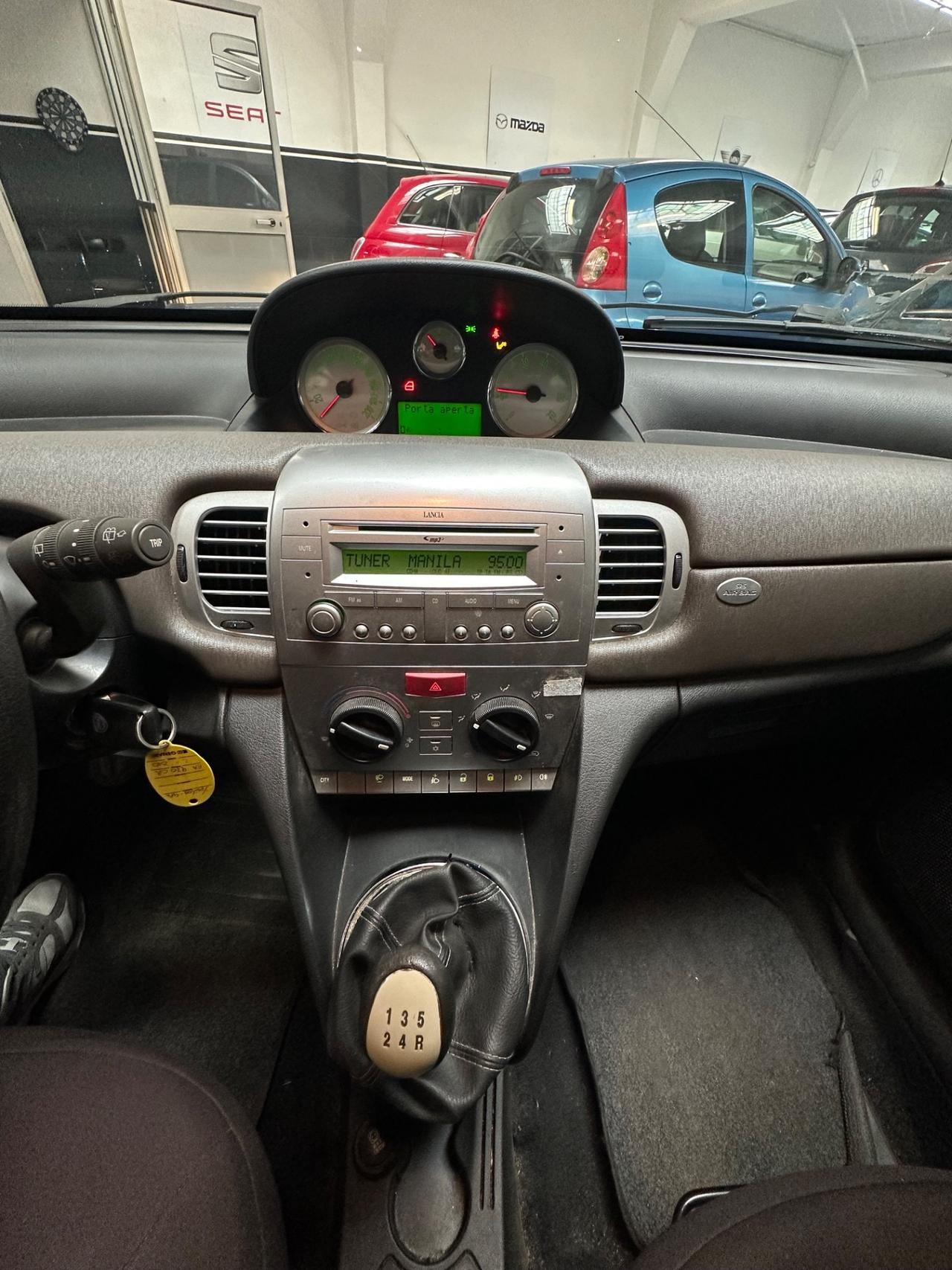 Lancia Ypsilon 1.4 Platino Ecochic GPL