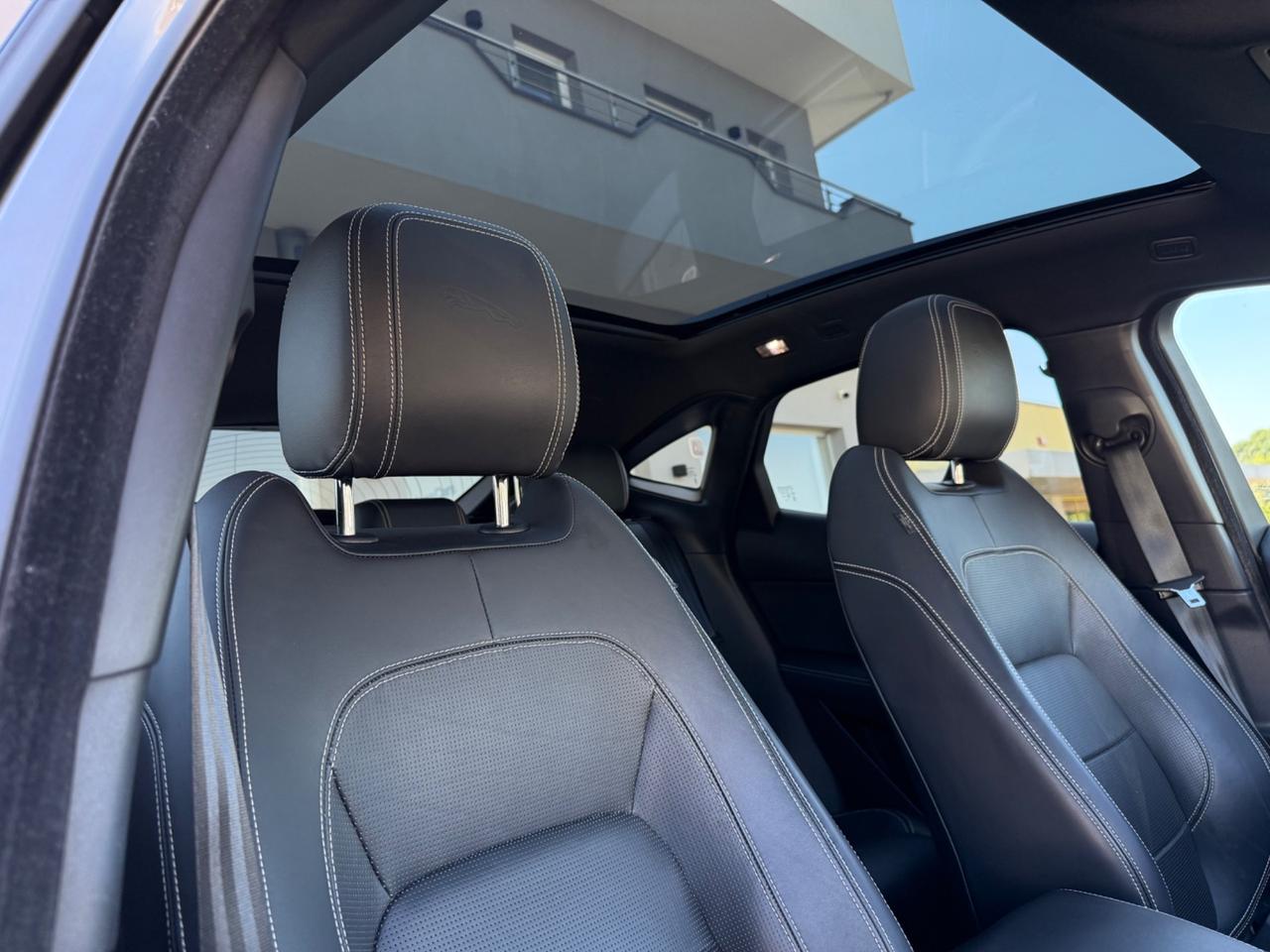 Jaguar E-Pace 2.0D 180 CV AWD aut. R-Dynamic