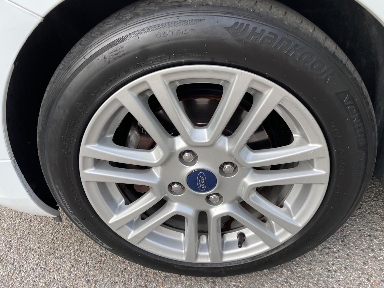Ford Tourneo Courier 1.5 TDCI 100 CV Sport