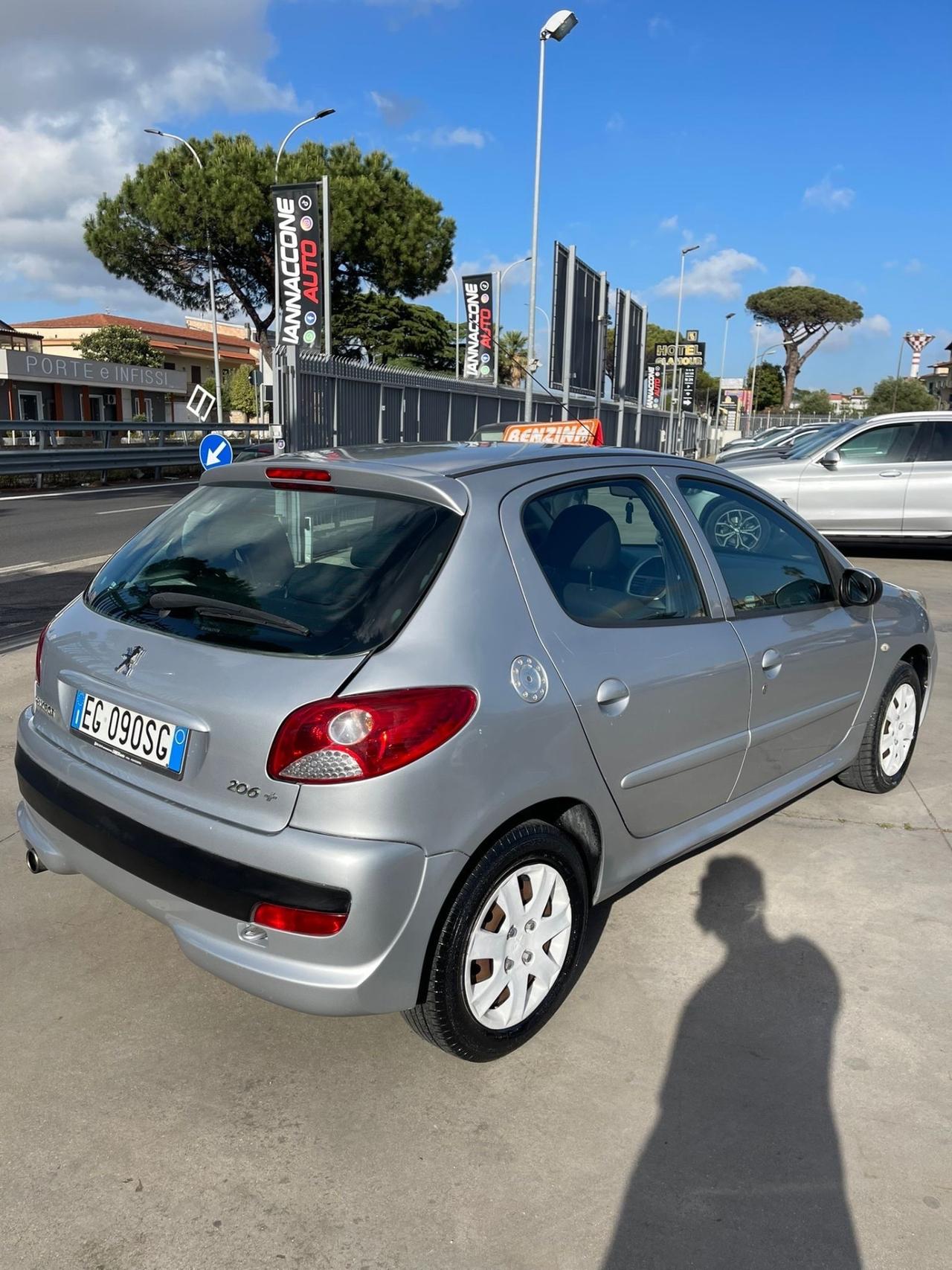 Peugeot 206 plus 1.1 2011 120 mila km