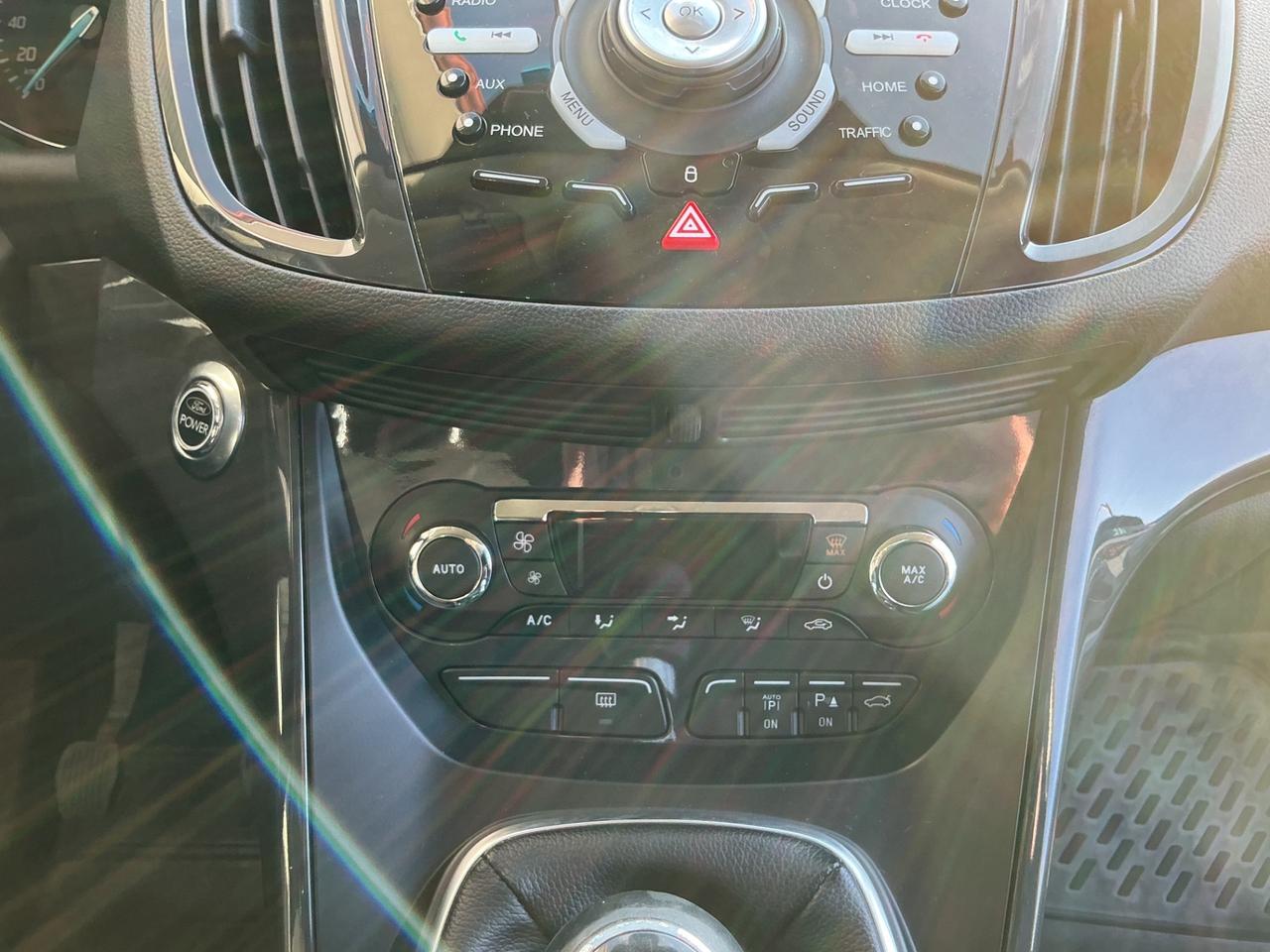 Ford Kuga 2.0 Diesel 4x4 Gancio Traino Neopatentati