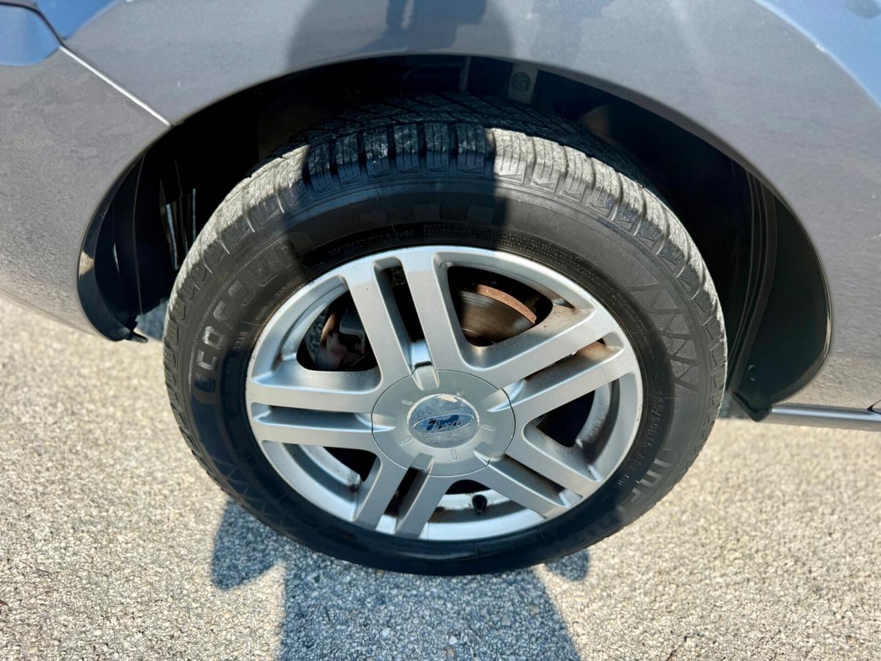 Ford fusion 1.4 benzina 80cv neopatentati 5porte