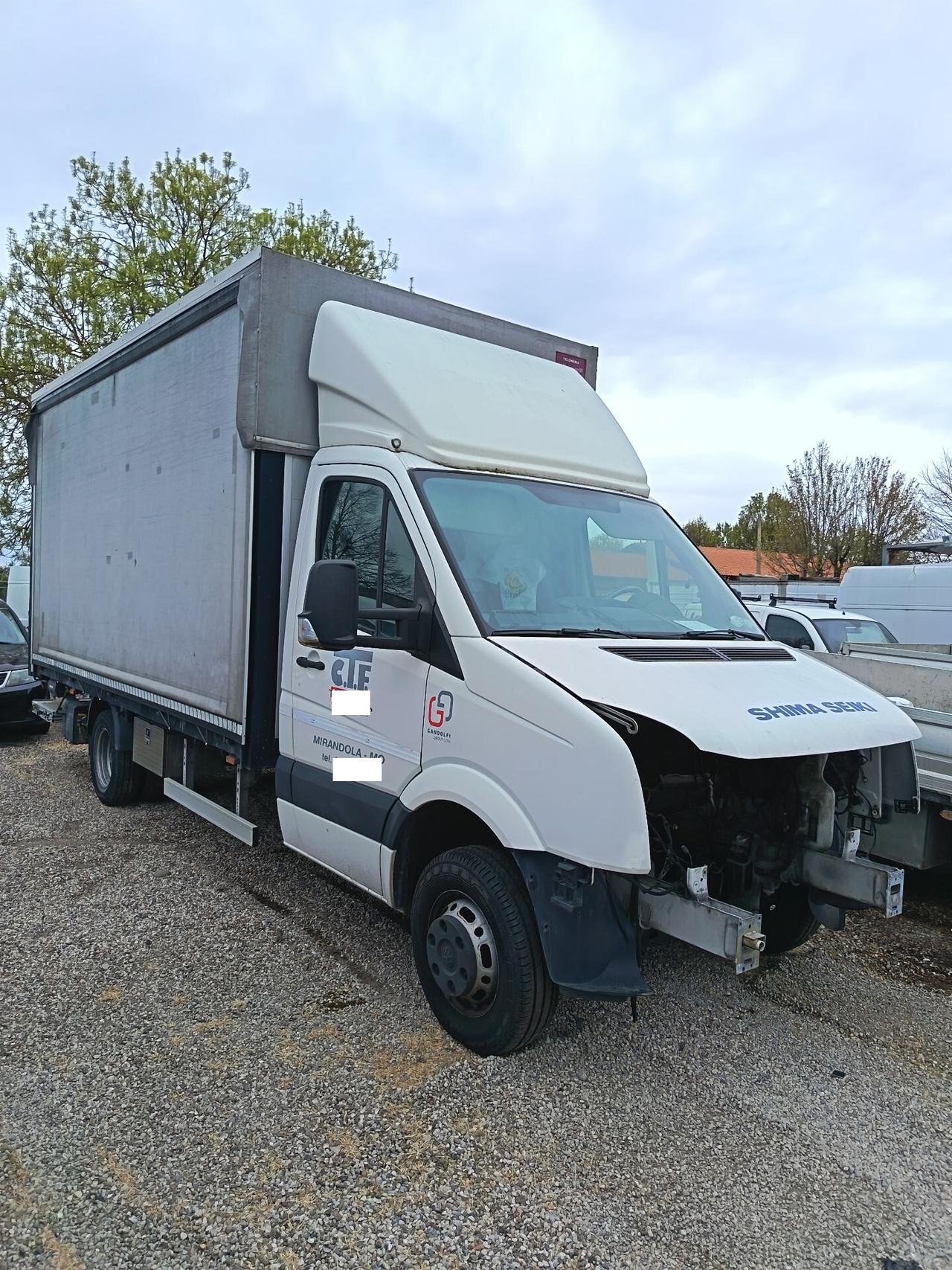 Volkswagen crafter 50 con pedana montacarichi