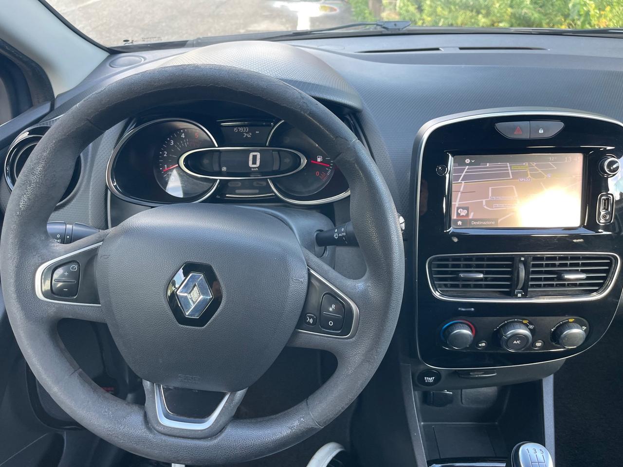 Renault Clio Sporter dCi 8V 75 CV Duel2