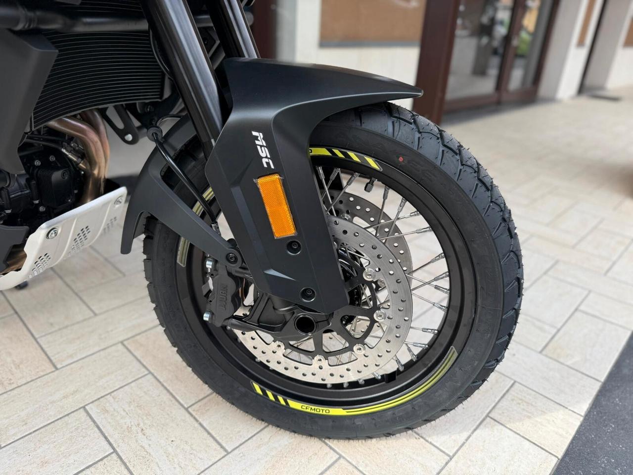 CF MOTO 800MT EXPLORE